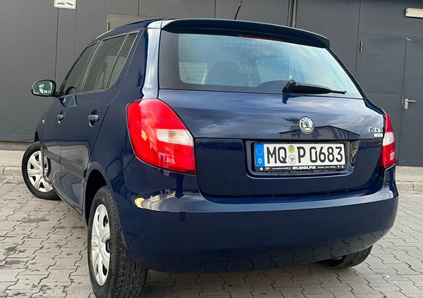 Skoda Fabia cena 16999 przebieg: 129900, rok produkcji 2010 z Wałbrzych małe 562